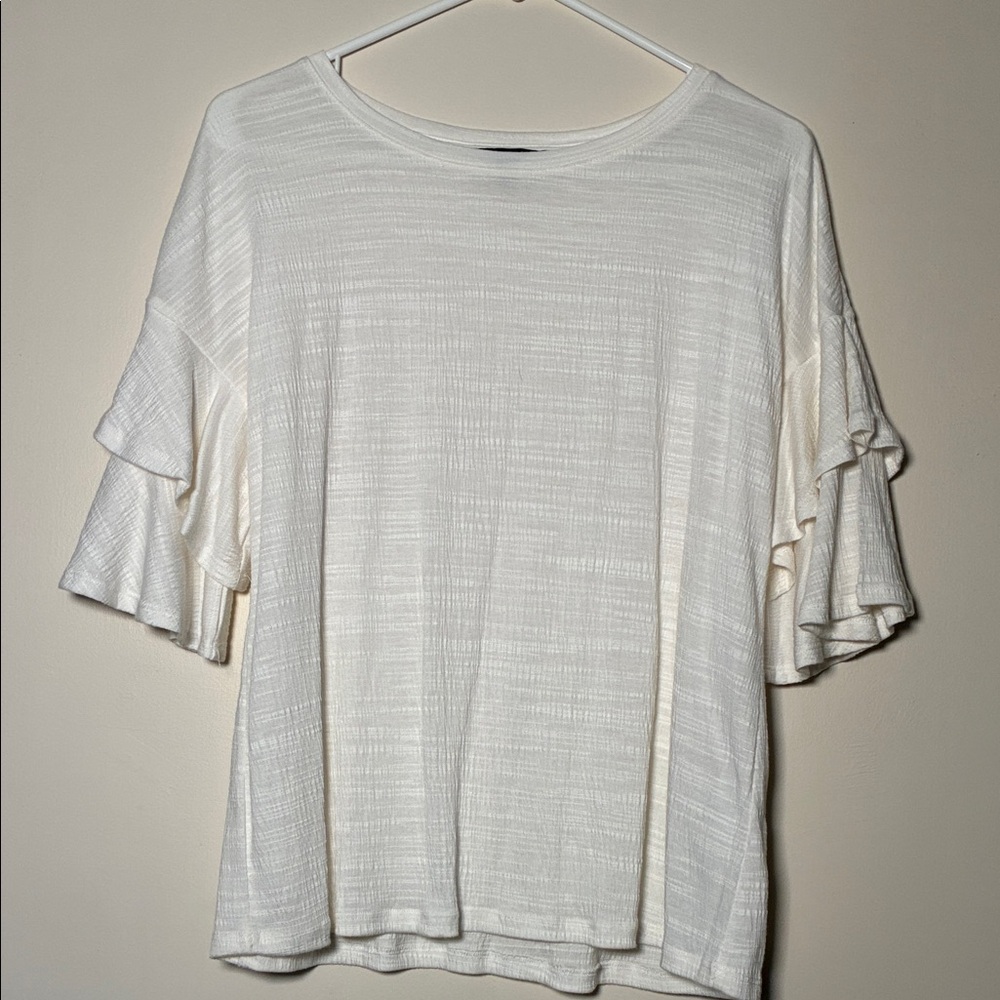 Cable & Gauge Cream Ruffle Sleeve Blouse